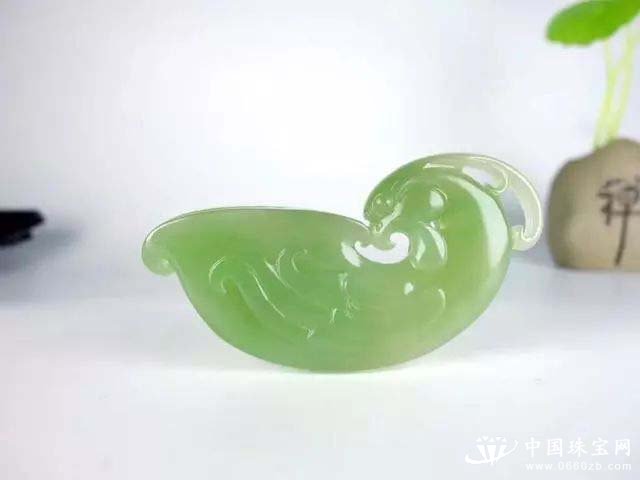 挑选“翠青玉”时 一定要注意这些!
