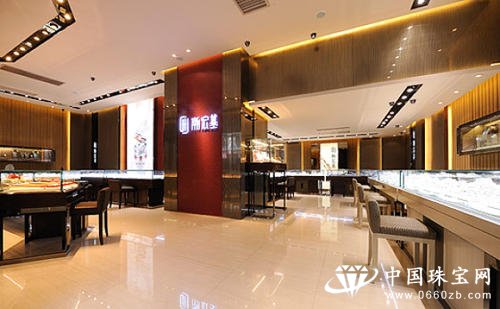 潮宏基将东方文化融入了品牌的基因和血脉里