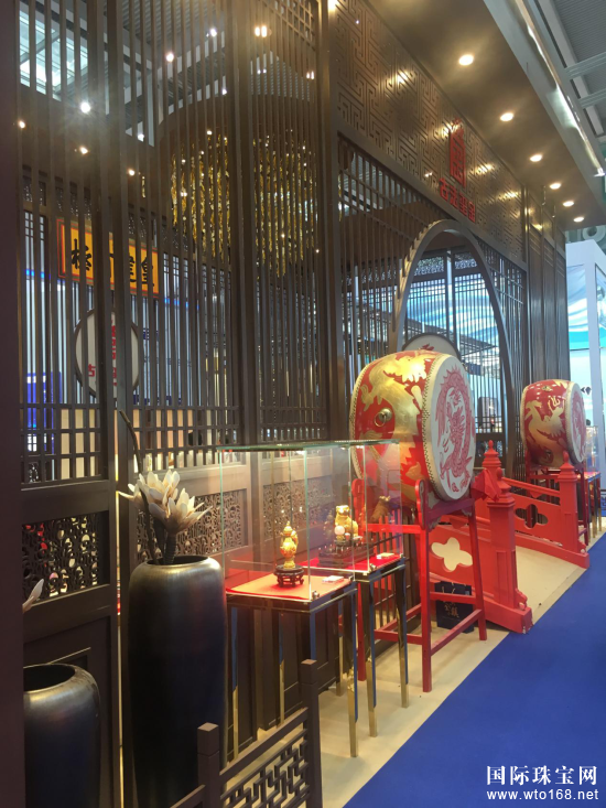 逆风飞扬翘楚，古法黄金典范 ——“古法玺金”珠宝展札记